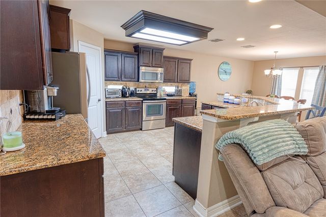 2546 Retta Dr, Corpus Christi, TX 78418