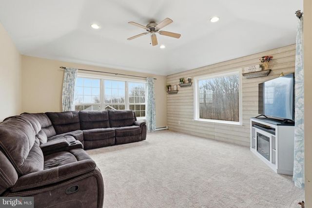 826 BETHLEHEM PIKE, Sellersville, PA 18960