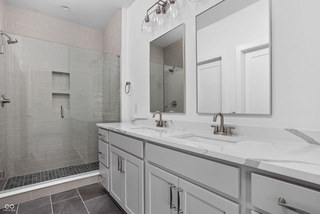 435 Flora Place, Carmel, IN 46290