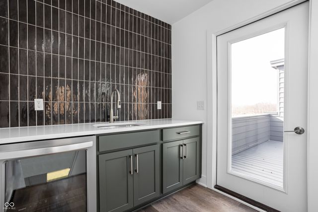 435 Flora Place, Carmel, IN 46290