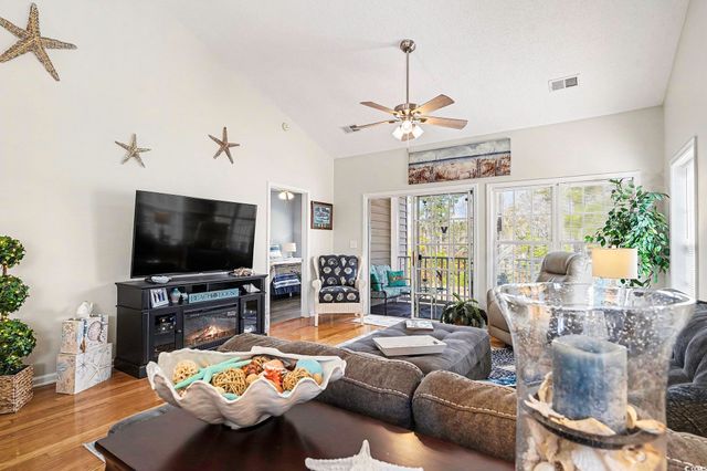 5864 Longwood Dr Unit 304, Murrells Inlet, SC 29576