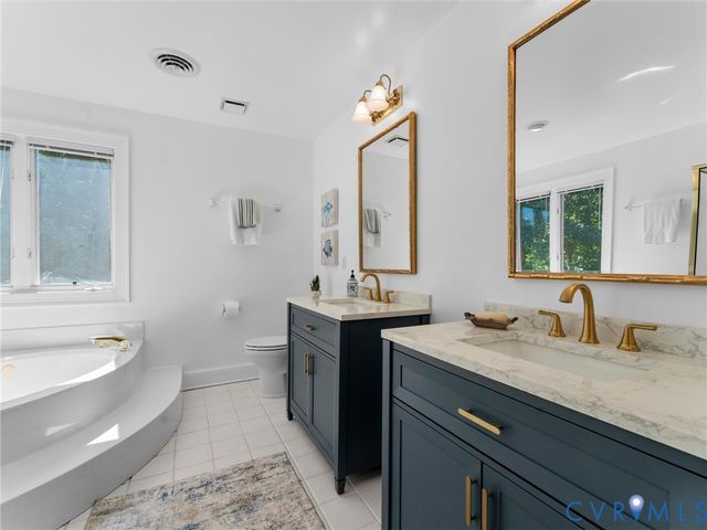 11920 Brookmeade Ct, Glen Allen, VA 23059