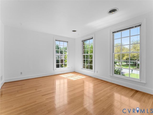 11920 Brookmeade Ct, Glen Allen, VA 23059