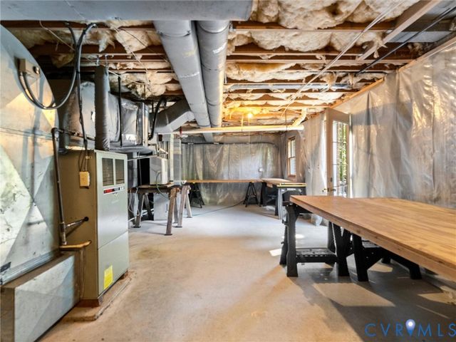 11920 Brookmeade Ct, Glen Allen, VA 23059
