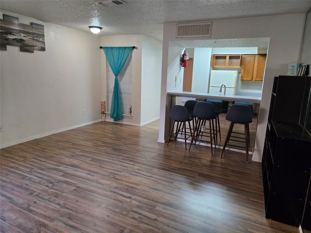 9835 Walnut Street 107, Dallas, TX 75243