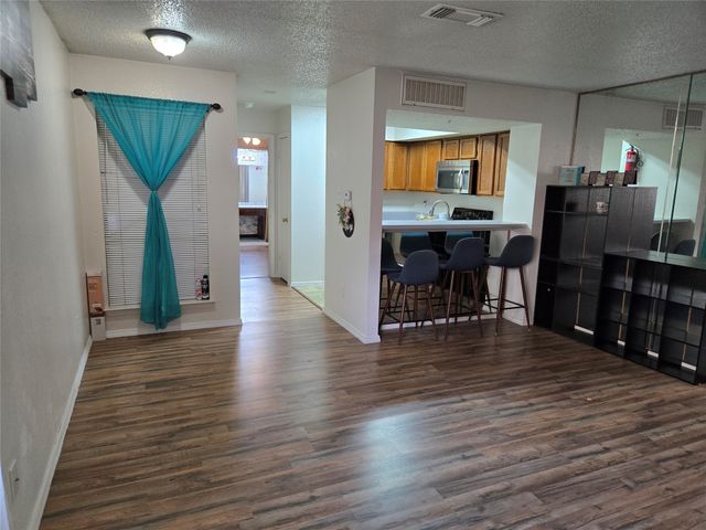 9835 Walnut Street 107, Dallas, TX 75243