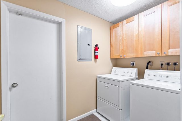 3191 NW 94th Ter, Sunrise, FL 33351