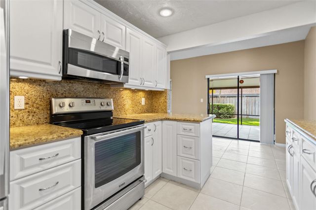 3191 NW 94th Ter, Sunrise, FL 33351