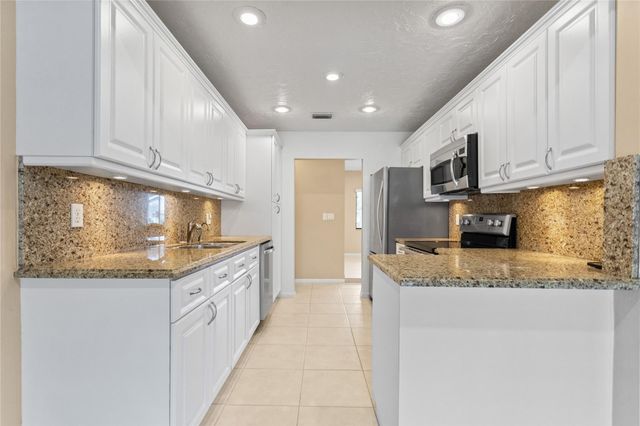 3191 NW 94th Ter, Sunrise, FL 33351