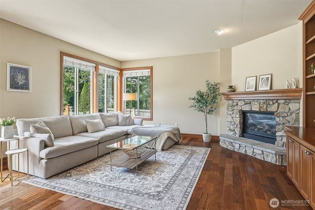 3932 221st Place SE, Bothell, WA 98021