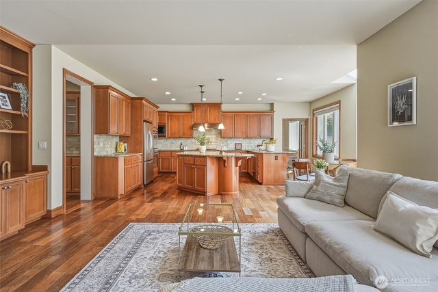 3932 221st Place SE, Bothell, WA 98021