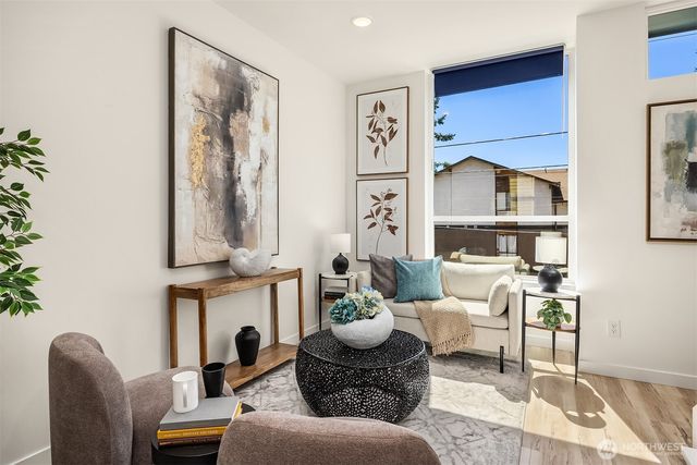 1402 N 95th Street, Seattle, WA 98013