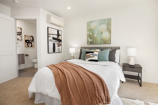 1402 N 95th Street, Seattle, WA 98013