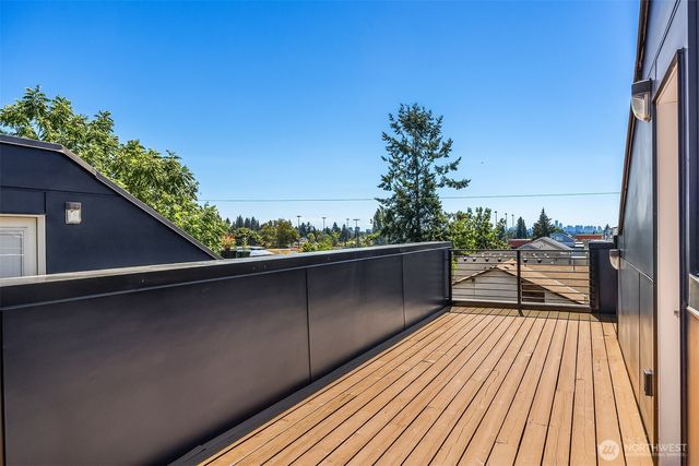 1402 N 95th Street, Seattle, WA 98013