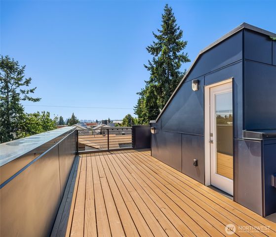 1402 N 95th Street, Seattle, WA 98013