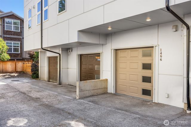 1402 N 95th Street, Seattle, WA 98013