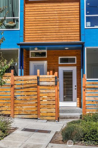 1402 N 95th Street, Seattle, WA 98013