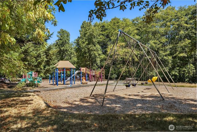 1402 N 95th Street, Seattle, WA 98013