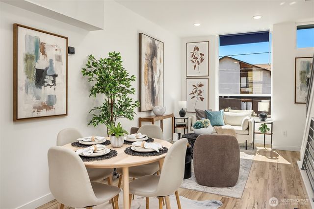 1402 N 95th Street, Seattle, WA 98013