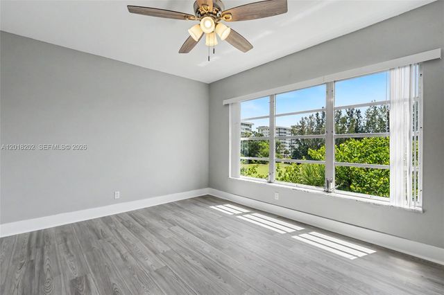 3250 N Palm Aire Drive 406, Pompano Beach, FL 33069