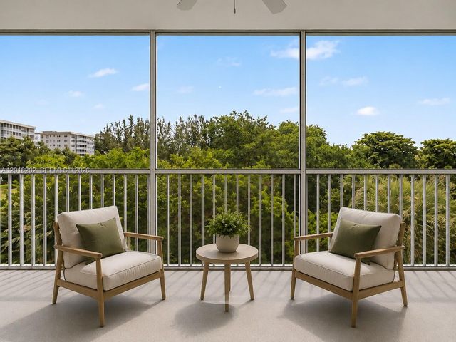 3250 N Palm Aire Drive 406, Pompano Beach, FL 33069