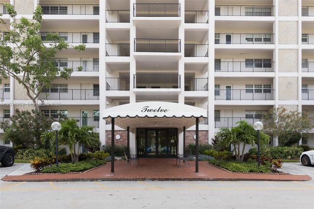 3250 N Palm Aire Drive 406, Pompano Beach, FL 33069