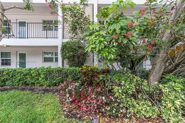 3250 N Palm Aire Drive 406, Pompano Beach, FL 33069