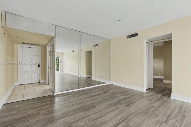 3250 N Palm Aire Drive 406, Pompano Beach, FL 33069