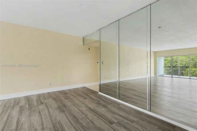 3250 N Palm Aire Drive 406, Pompano Beach, FL 33069