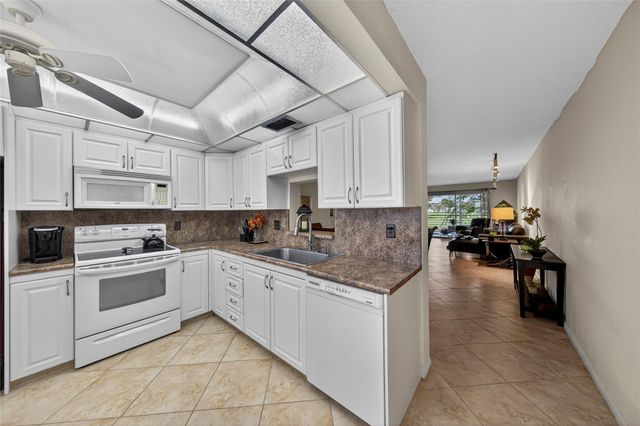 3202 Portofino Pt B2, Coconut Creek, FL 33066