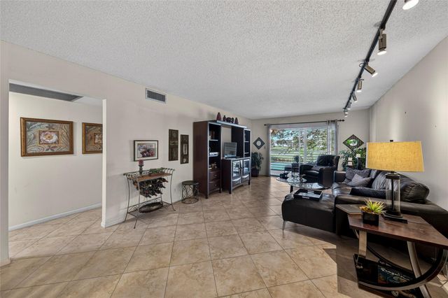 3202 Portofino Pt B2, Coconut Creek, FL 33066