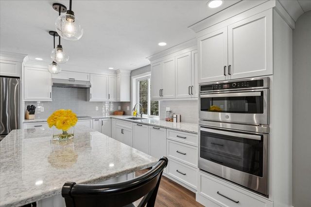 5 Nutfield Drive, Londonderry, NH 03053