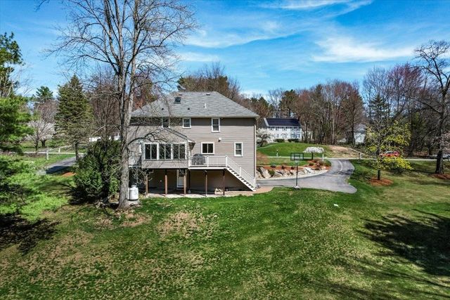 5 Nutfield Drive, Londonderry, NH 03053