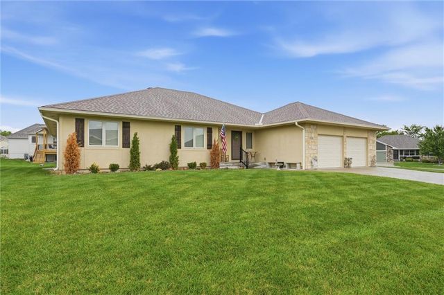 710 GAMMA GRASS Place, Raymore, MO 64083