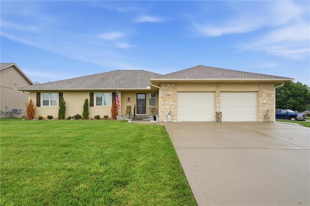 710 GAMMA GRASS Place, Raymore, MO 64083