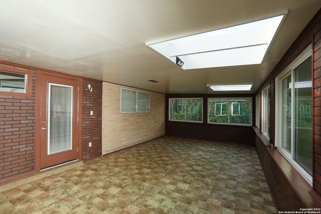 10706 Bar X Trail, Helotes, TX 78023