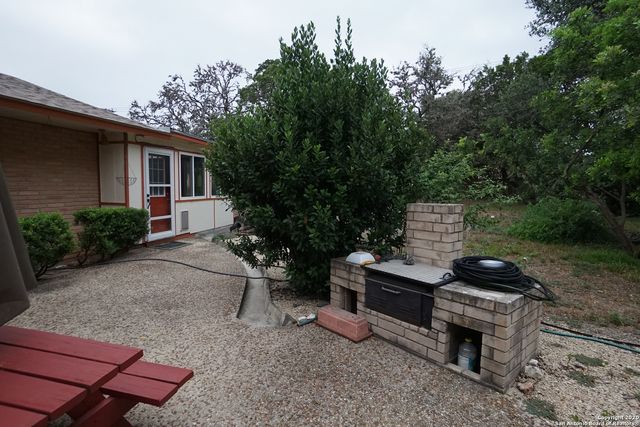 10706 Bar X Trail, Helotes, TX 78023