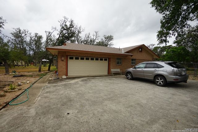 10706 Bar X Trail, Helotes, TX 78023