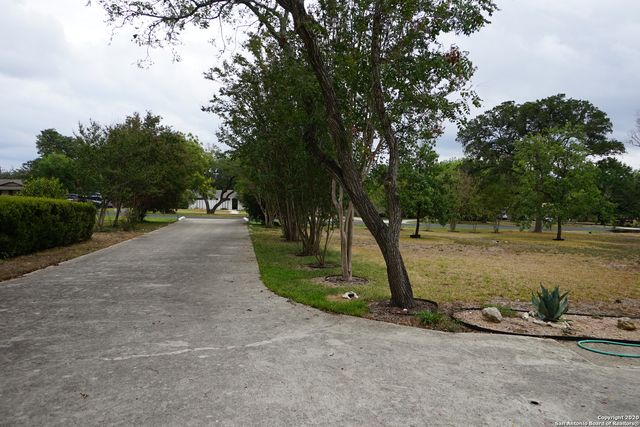 10706 Bar X Trail, Helotes, TX 78023