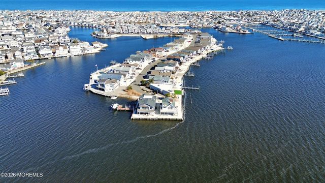 351 W Bayview Drive, Lavallette, NJ 08735