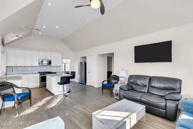 351 W Bayview Drive, Lavallette, NJ 08735