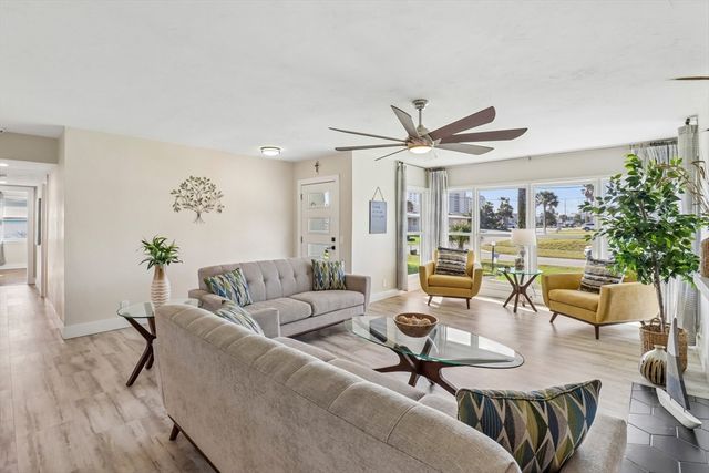 133 Park Ave, Daytona Beach, FL 32118