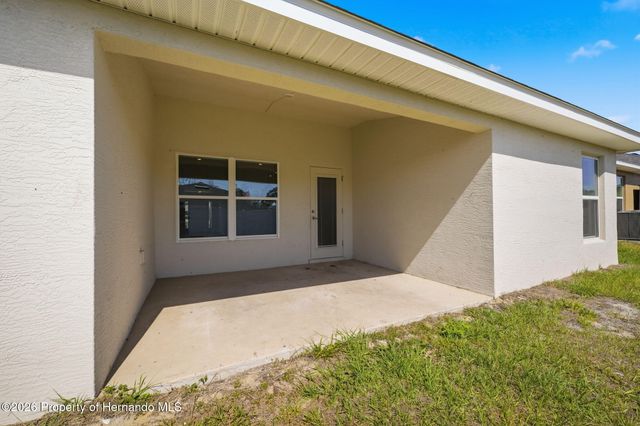 5524 Ocean Breeze Drive, Spring Hill, FL 34609