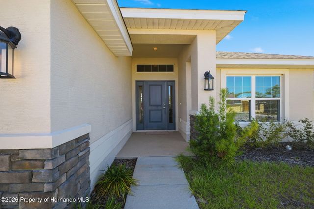 5524 Ocean Breeze Drive, Spring Hill, FL 34609