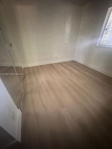 709 Gardens Dr 102, Pompano Beach, FL 33069