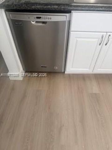 709 Gardens Dr 102, Pompano Beach, FL 33069