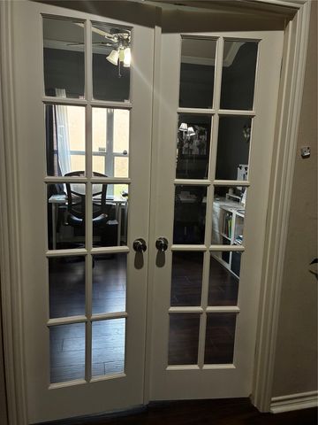 9223 Wild River Drive, Arlington, TX 76002
