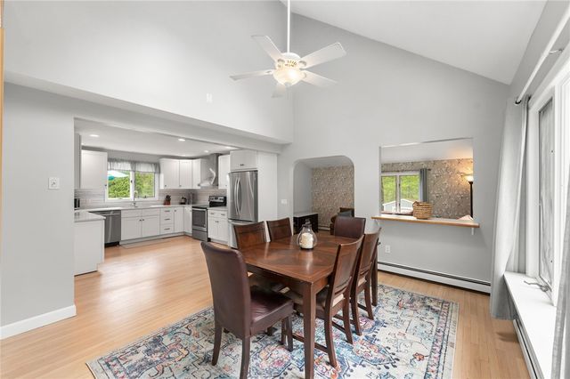 4720 S County Trail, Charlestown, RI 02813