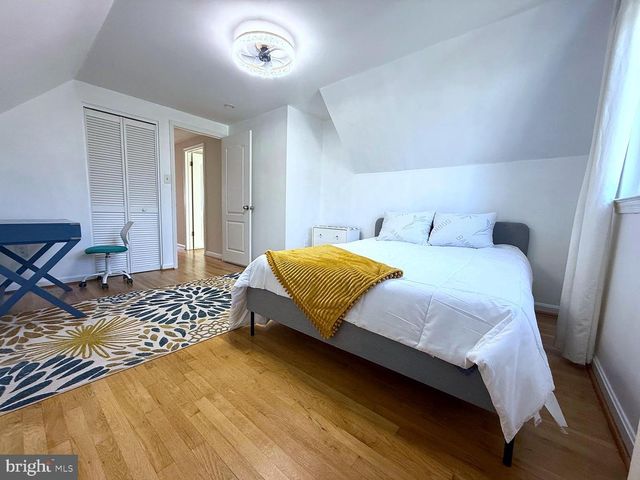 8621 KENILWORTH DR, Springfield, VA 22151