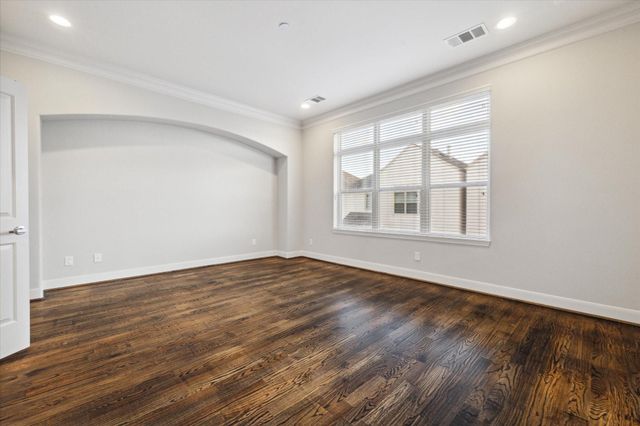 6008 Potomac Park Drive, Houston, TX 77057